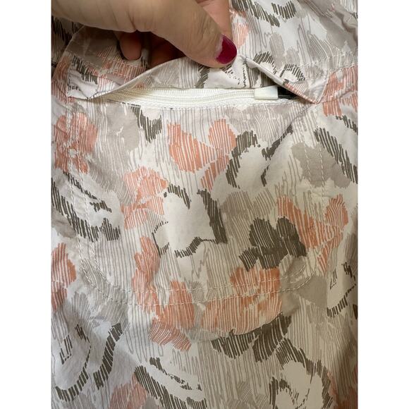 Free People NWT Women’s In The Wild Printed Hiking Active Shorts size Large - Picture 8 of 9